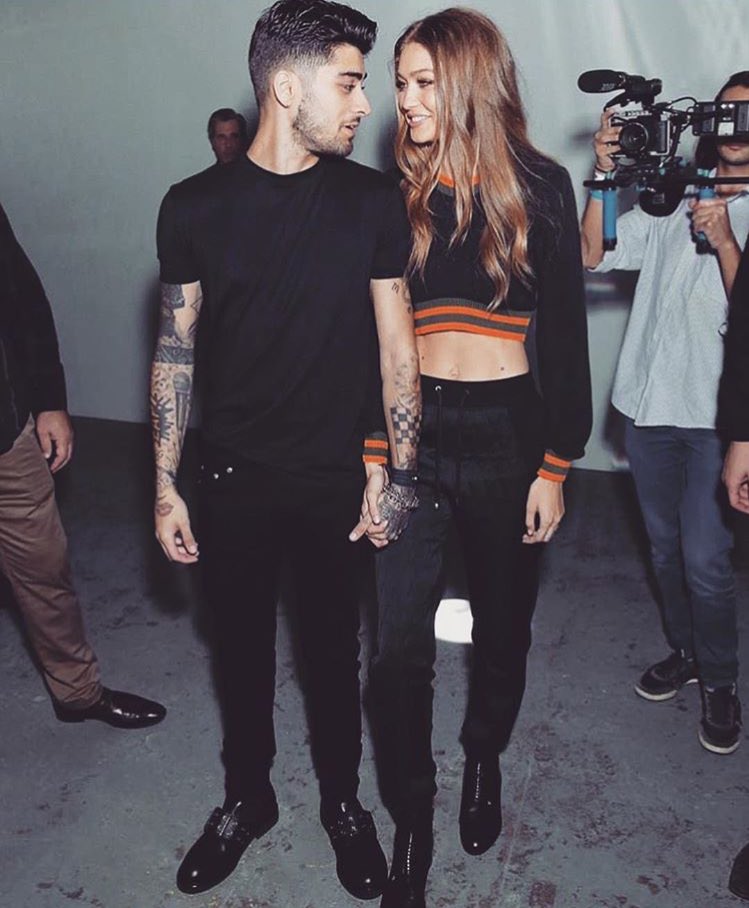 GigiHadid_95's tweet photo. Angel face @zayn__javadd 🙈 https://t.co/SFXPXuxYBu