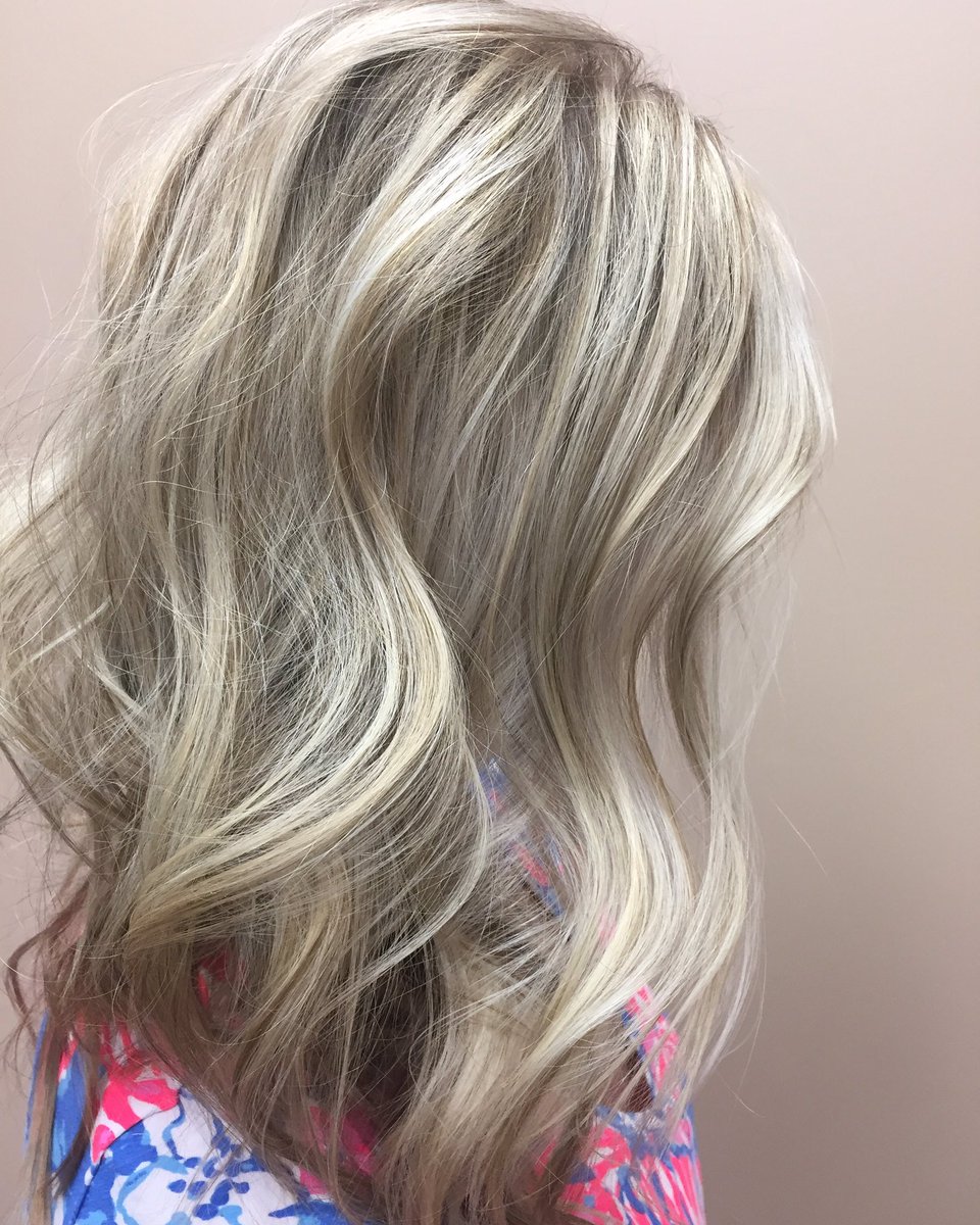 Blonder for Fall😎💯 Milkshake blonde with a beach 🌊 finish #californiahairworks #BurlON #hairsalon #haircolour