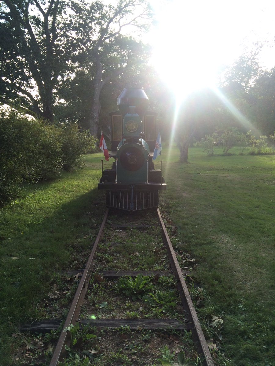 KyleGarde's tweet photo. When your cousin has a train around his property https://t.co/JJmlFYF0NL