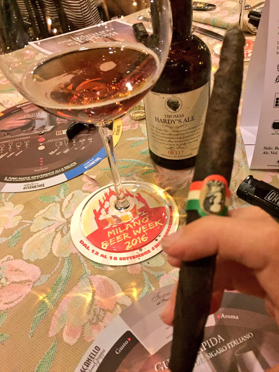 BrambiValentina's tweet photo. #milanobeerweek2016 #sigarotoscano #thomashardysale 

ristorante La Pobbia, Milano https://t.co/hm77WoaqLW