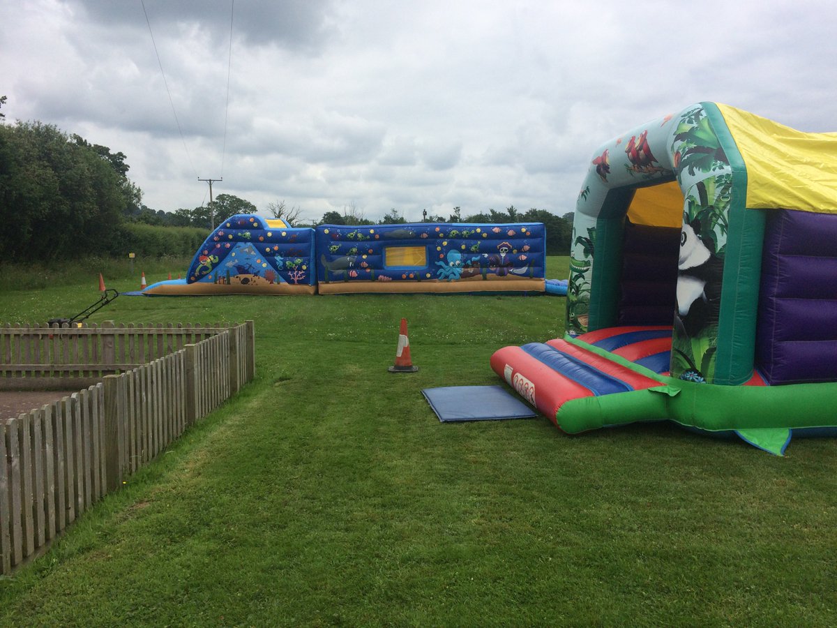 ExeBouncy's tweet photo. Just a few snaps from a very busy Summer! Thank you to all our customers! https://t.co/nPvE6u2BMm