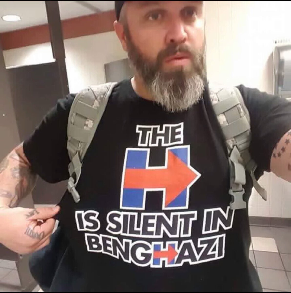 chmpr's tweet image. #BadJudgmentIn5Words what difference does it make