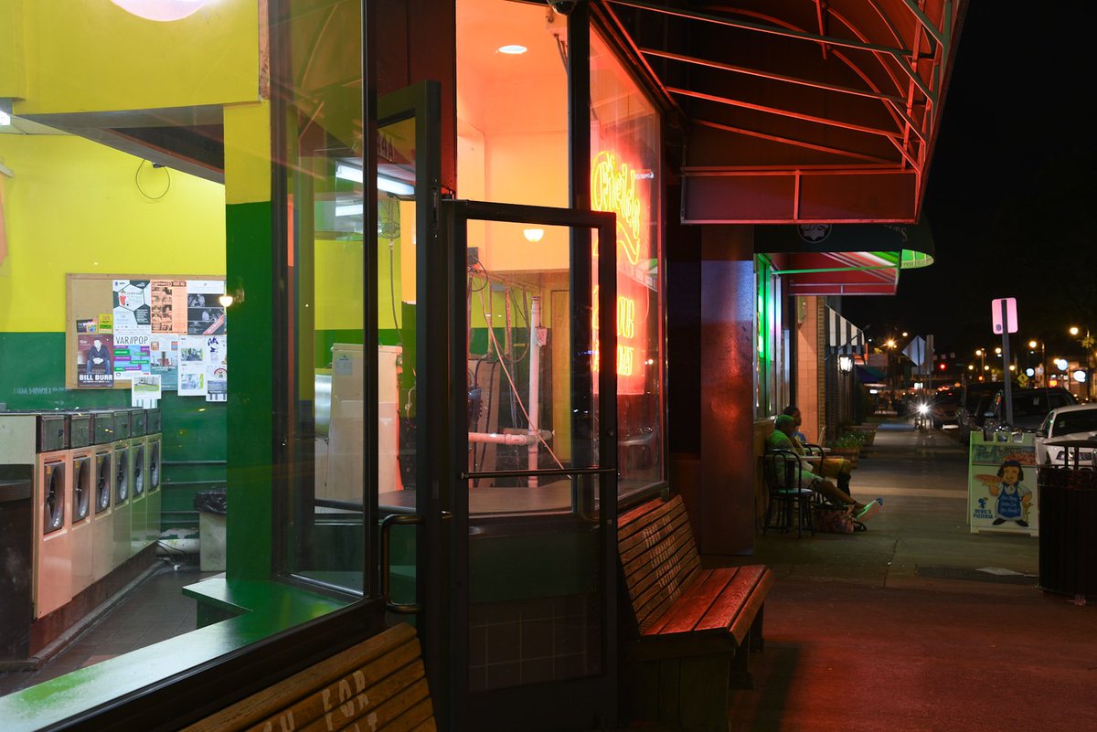 hal990's tweet image. From the first evening of Night #Photography at @CDSDuke.  9th Street, #Durham NC.