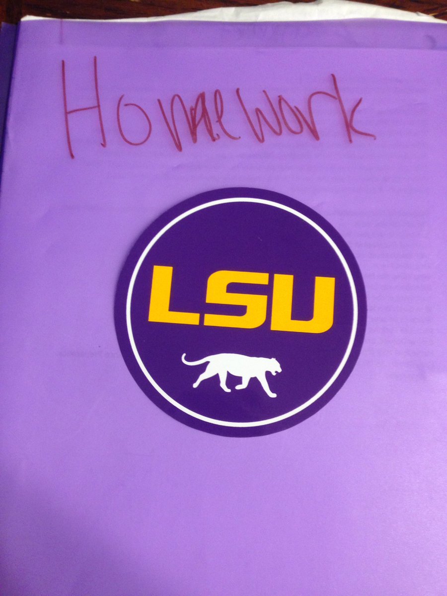 macihebert's tweet photo. Just a lil reminder of why I do this for when I don't feel like studying #SnapLSU #borntoroar https://t.co/lxkyCNMIln