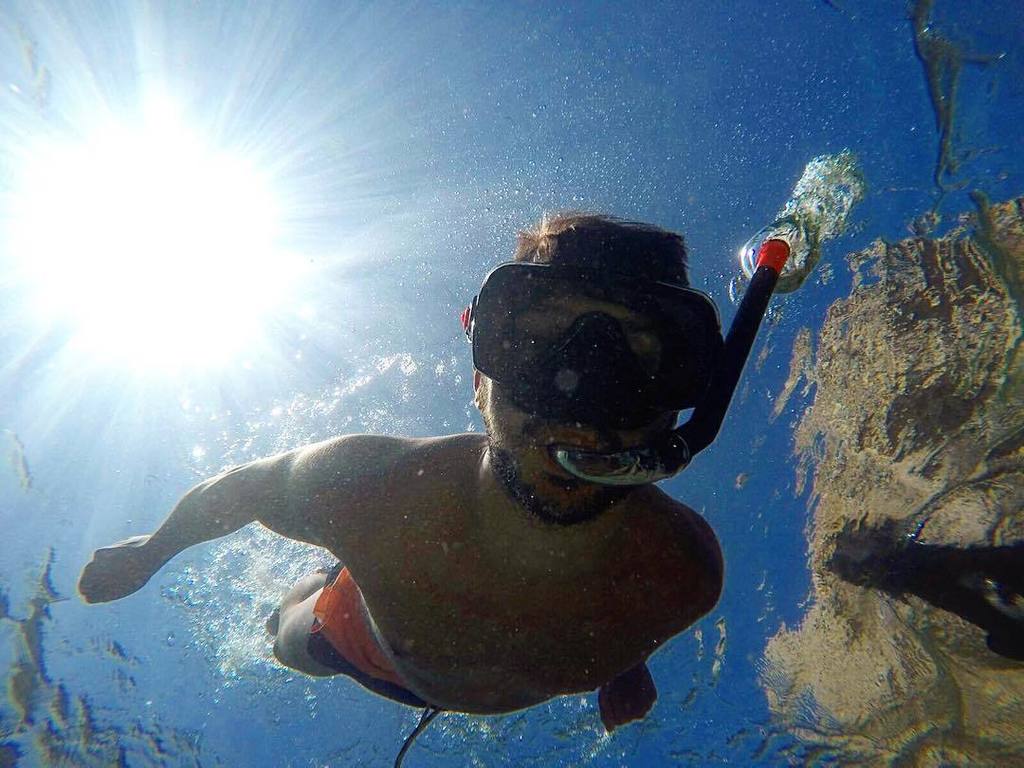 DavidSousa4's tweet photo. Bye Bye! 🏖👋🏻 #Estiu2016 #ByeBye #Snorkel #AdeuCaloret https://t.co/3rPQS2rL4z https://t.co/xYHGzP1iHt