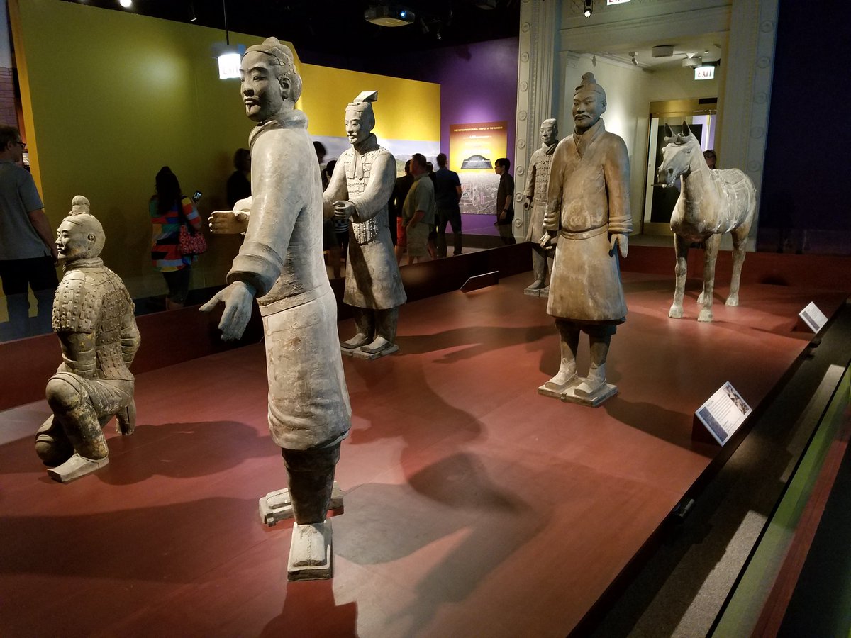 MarkHoplamazian's tweet photo. Incredible #TerracottaWarriors @FieldMuseum #Chicago @HCFellows @AspenInstitute #DiscoveryClass https://t.co/kORmJVefju