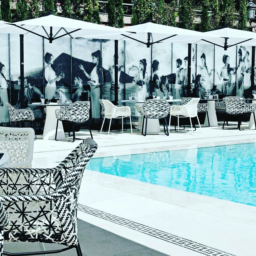 ImSummerJamesGG's tweet image. I ❤ the Weekend ! 🍸🍸
Visit Me 💋 TheAlchemistOfFood.blogspot.com

#HotelMetropoleMonteCarlo #PoolsideDesign by #KarlLagerfeld