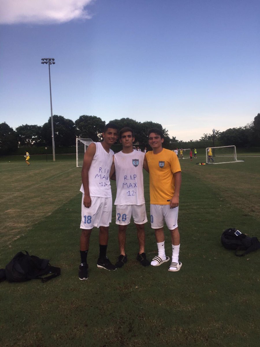 juanchi_nunez's tweet photo. All out for you #12 #RestEasyMax ❤️⚽️😇 https://t.co/1LbRN8oON7