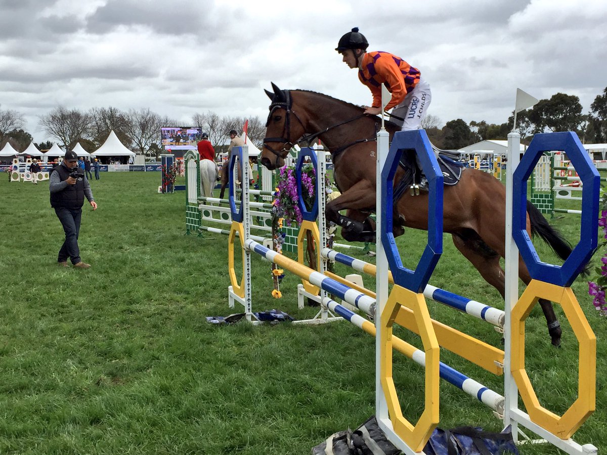 Gun apprentices <a href="/bennallen44/">Ben Allen</a>, <a href="/mickdee020/">Mick Dee</a> &amp; <a href="/JChilds47/">Jordan Childs</a> all show their jumping prowess aboard #OfftheTrack horses
