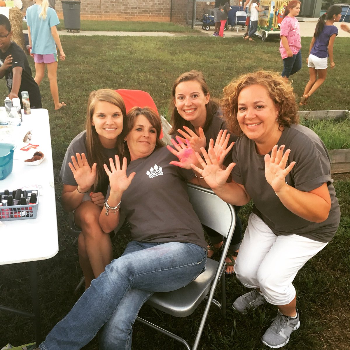 Fall Festival!!! <a href="/LOMESLions/">LOMESLions</a>  <a href="/FCSchoolsNC/">Franklin County Schools</a> #iteach3rd