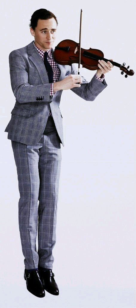 SMarie4THiddy's tweet image. @BritActorsFan #SuitPornSunday #TomHiddleston photographed by #JamieBaker #ISupportTomHiddleston