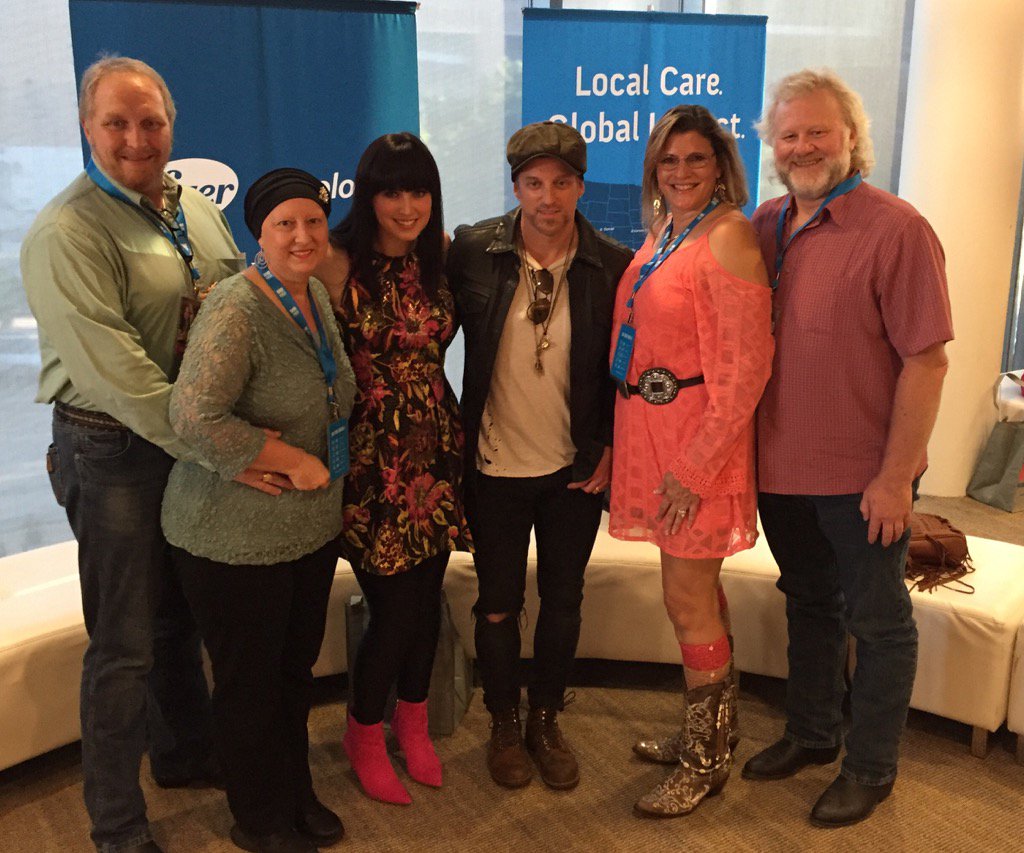 BootCandy's tweet photo. #BandAgainstCancer https://t.co/LYornAS5eJ