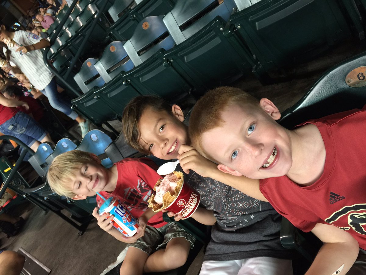 BigMamaCV's tweet photo. GOOOOOO DBACKS!!! @Dbacks 
#GoGold4PCH #icecreamandbaseball https://t.co/KELjxSCFl3