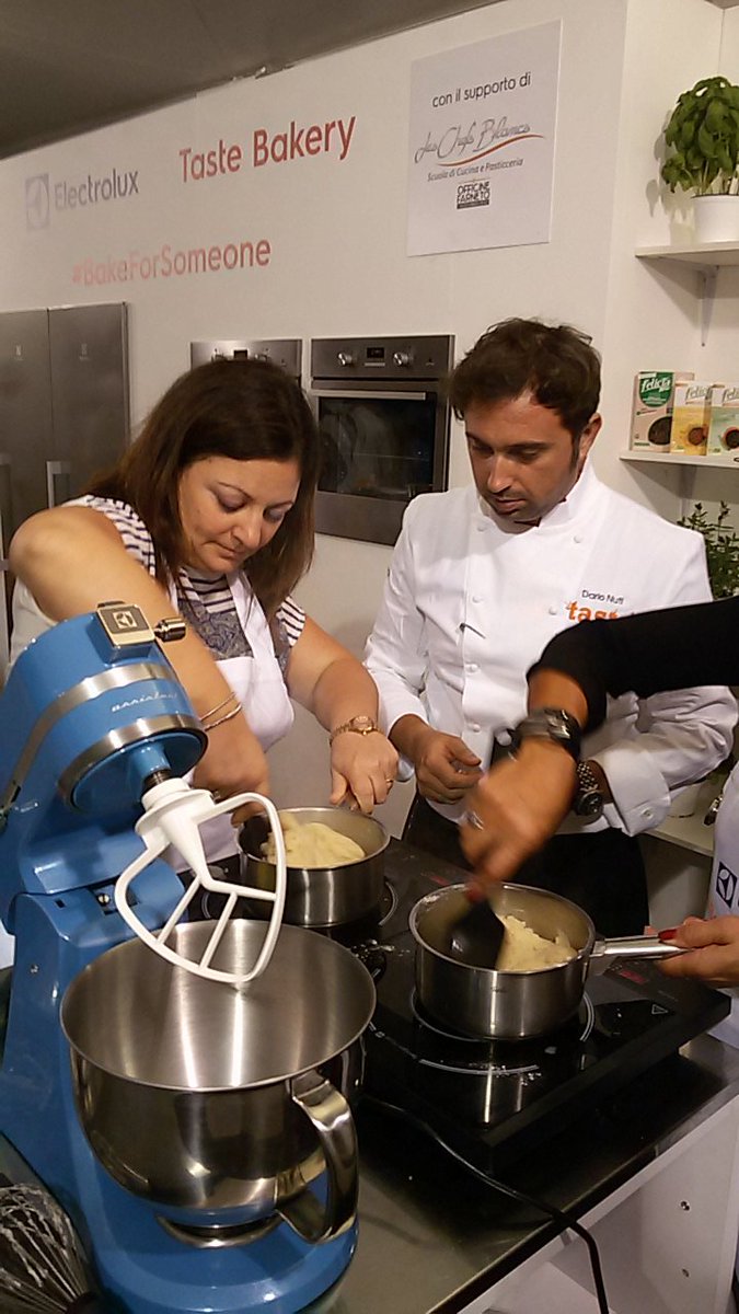 TwittoDiGusto's tweet photo. Grande lezione! Grazie @DarioNuti! 
#twittodigusto https://t.co/m3G4LO2VKG