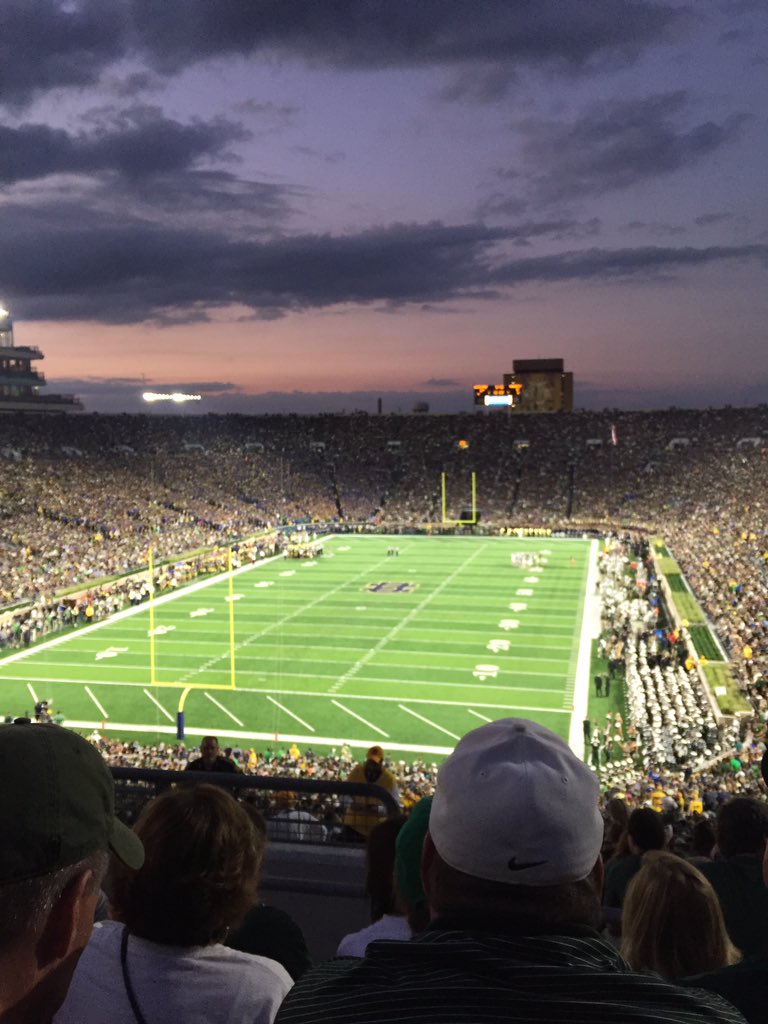 ShawnRembold's tweet photo. F@go Irish,??? https://t.co/CxUVLQFpi8