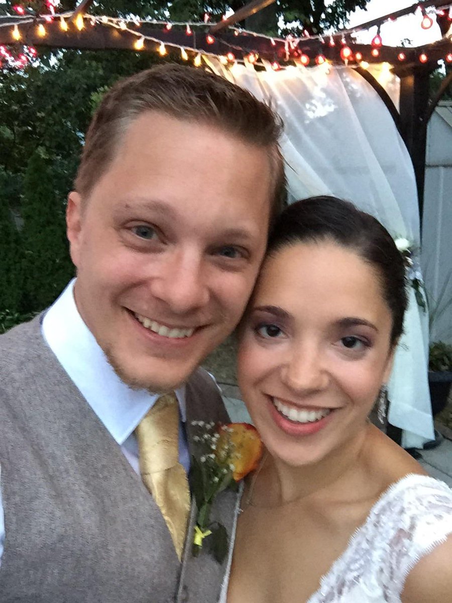 Rogue__Senpai's tweet image. Congratulate the newly weds! @ArtistaMusicLLC #weddingday #guitarlessons @HyperRTs @SupportSlayer @RETWEETDNR #love