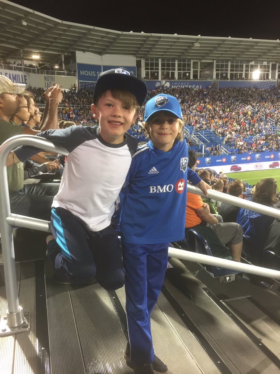 GABuckles's tweet image. Super fans! #IMFC #MTLvNE