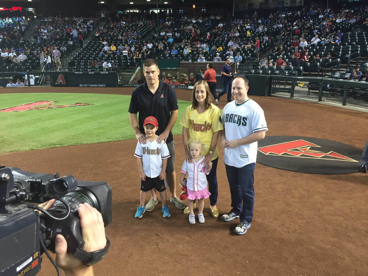 toddephx's tweet photo. .@sprint was proud to be apart of this night with @Dbacks for Mason & family! #DbacksGoGold #GoGold4PCH #Champion https://t.co/8loIq0Um76