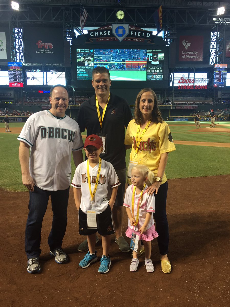 toddephx's tweet photo. .@sprint was proud to be apart of this night with @Dbacks for Mason & family! #DbacksGoGold #GoGold4PCH #Champion https://t.co/8loIq0Um76