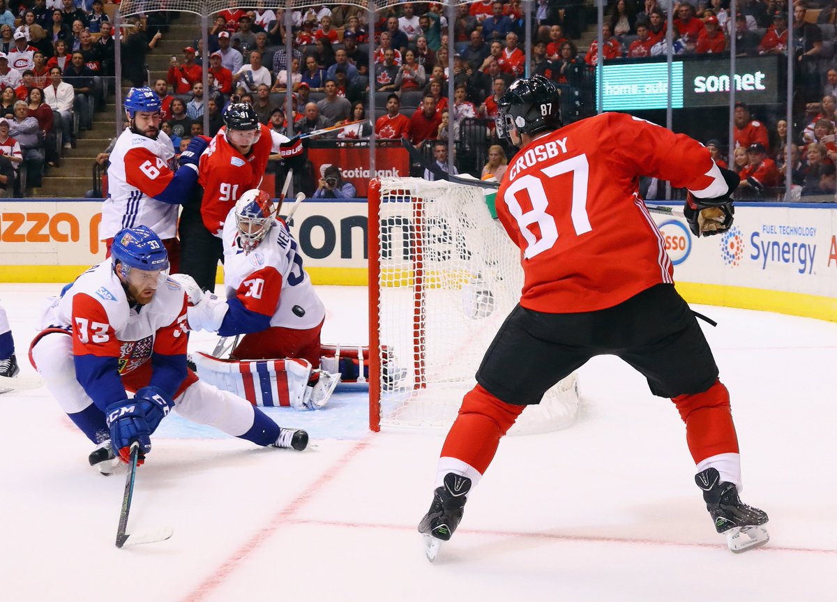 NHLPA's tweet photo. 1st goal for @HC_Men goes to none other than Sidney Crosby! Canada leads 3-0 at the end of the 1st #WCH2016 https://t.co/FIuQvtY9c0