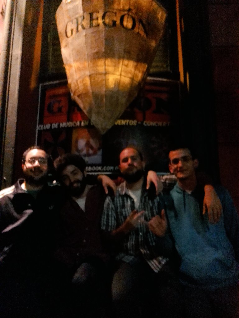 Ya estamos! Hoy La Huella vuelve al barrio que la vió nacer... #Almagro... Hoy <a href="/GregonBar/">Gregon Bar</a> junto a <a href="/LTDF_oficial/">LAS TROMPAS DE FALOPIO</a>!