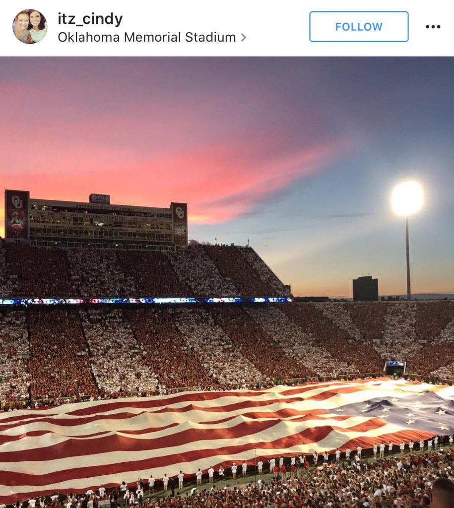 darrenrovell's tweet photo. I'm a real sucker for a flag, fan coordination and an awesome night sky https://t.co/kfditpRtSQ