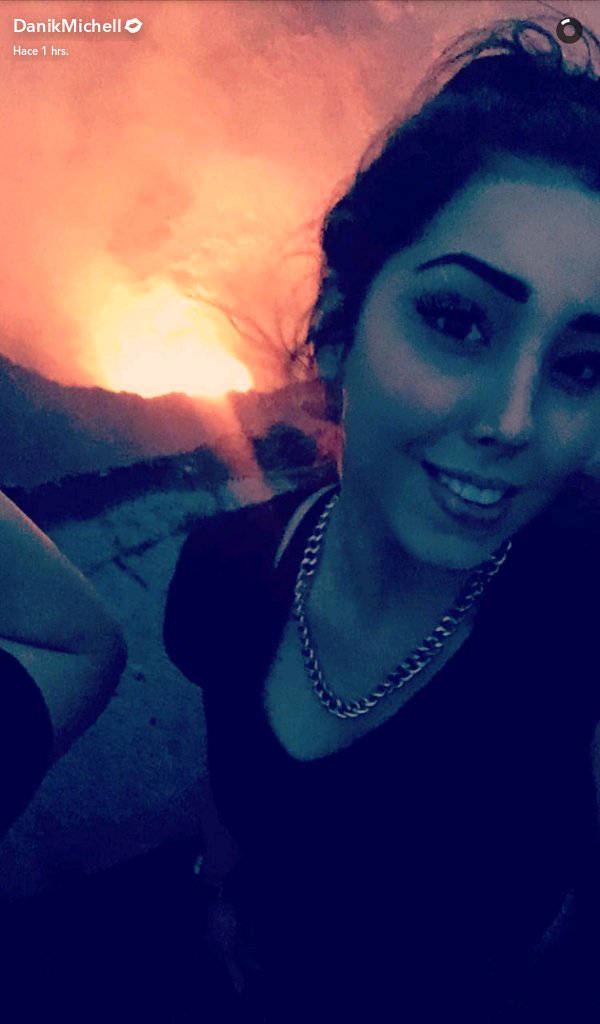Danik_miichell's tweet photo. A nuestra Danik le encanto ver el volcan de Masaya Nicaragua  @Daanikmichell ♡♡♡ https://t.co/WYpobYBmge