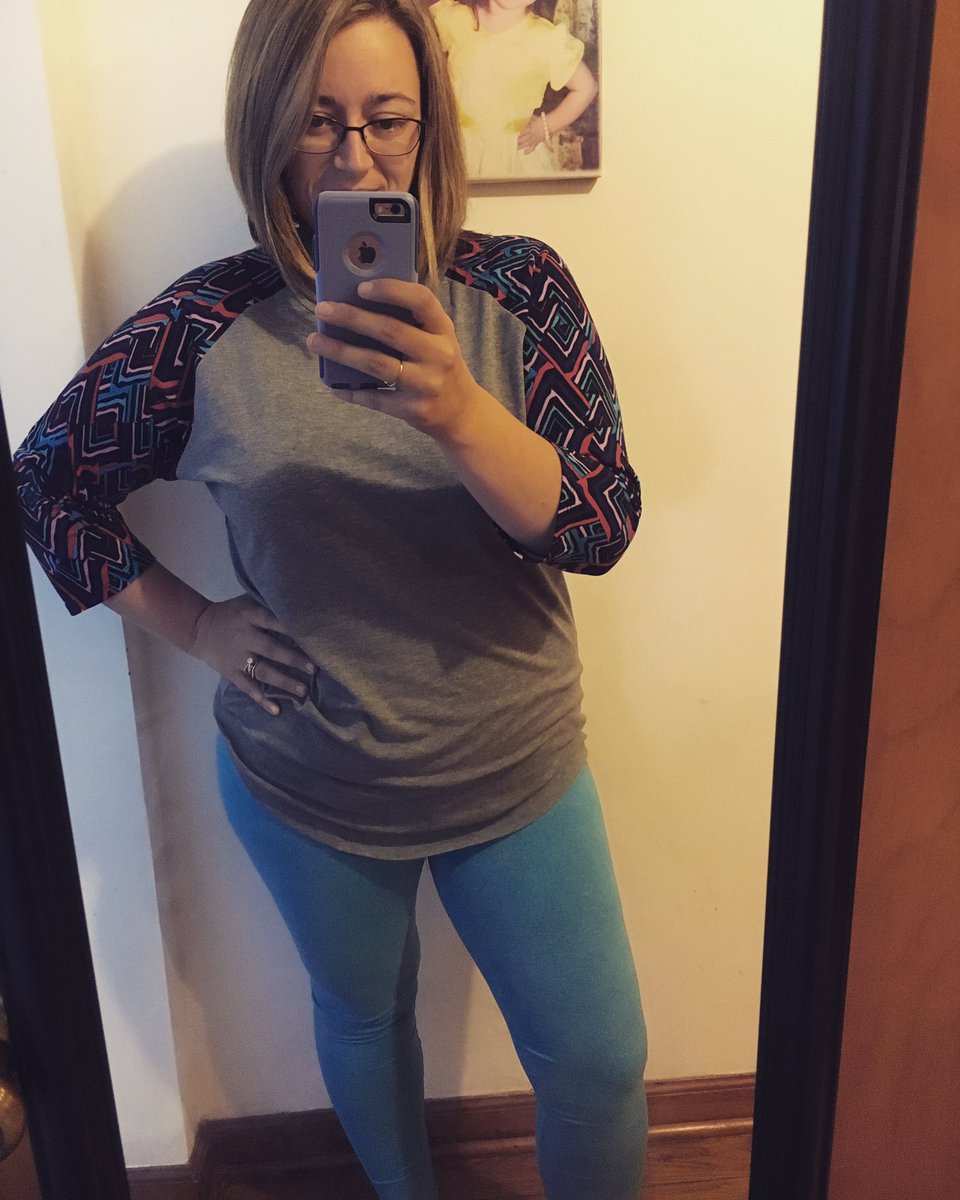 #lularoe from head to toe! Love my #lularoerandy and #lularoeleggings ! Comfy,trendy,affordable! Love this company!