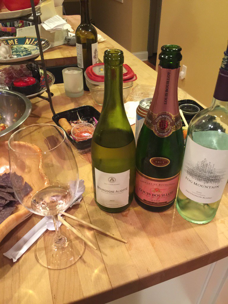 JohnFarrell3's tweet image. ToGo Sushi... Which wine is best?