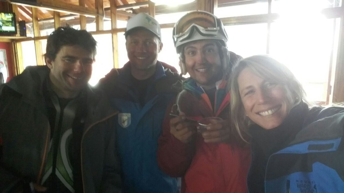 CarolaCalello's tweet photo. Más del Camp Arg de Instructores @aadides @CerroChapelco @Ski_Central @SalivaRodrigo https://t.co/gH6b2yP9JW