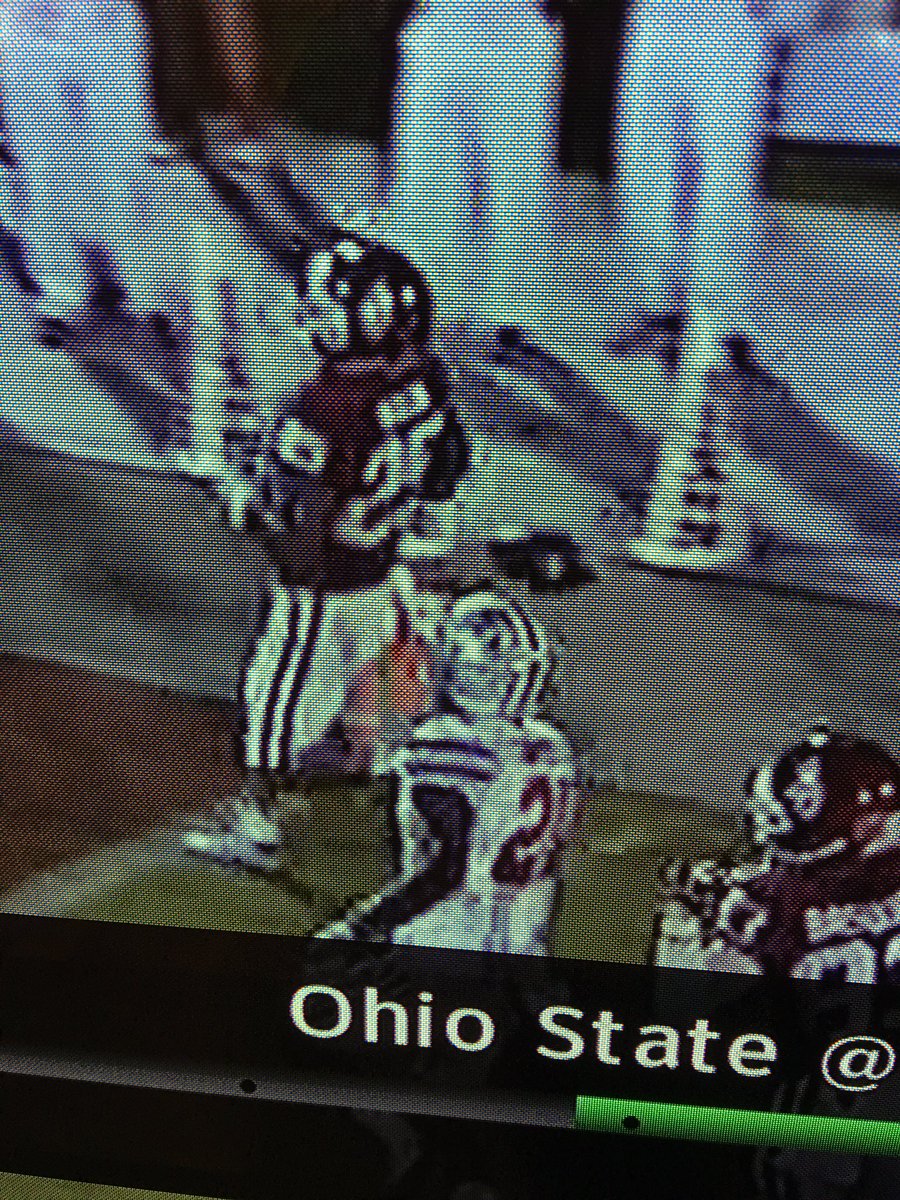 xbizzle's tweet image. How was this not caught if they review all scoring plays #foxcfb #cfb #ohiostate #fumble #kickoff #ncaafb #foxsports
