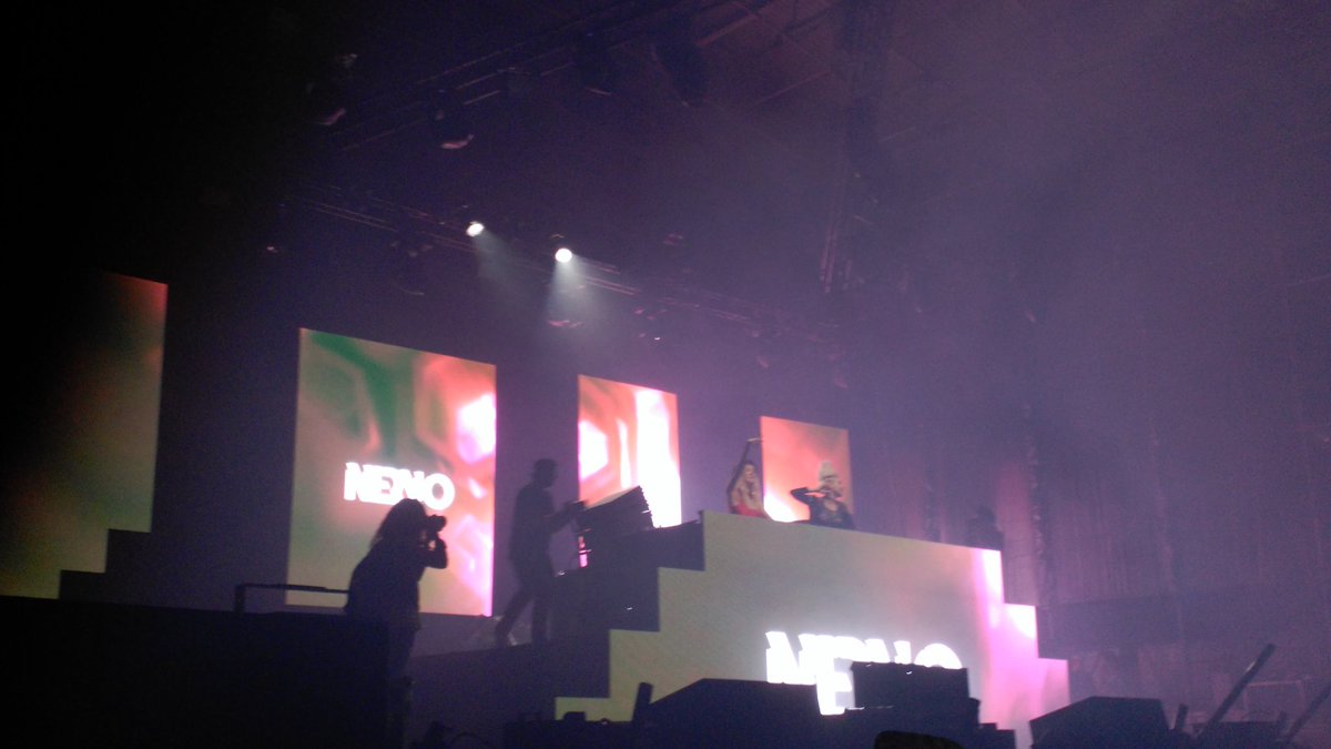 HouseAndujar's tweet photo. Las hermanas @nervomusic en acciรณn en #WhiteArea @4every1Festival https://t.co/lJSkaheWaW