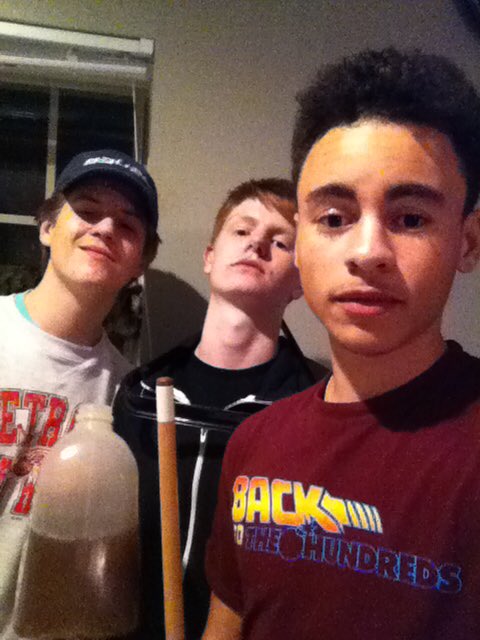 J__Malik's tweet photo. Happy birthday the legend 🍺 enjoy getting hammered https://t.co/8BCTK7kSMg