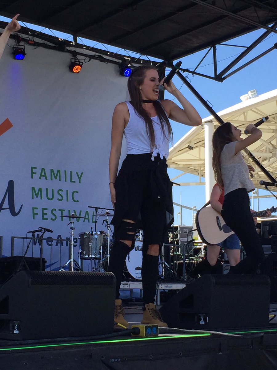 BrookeKatherine's tweet photo. Cimorelli today!!! https://t.co/8kIabBOlWF
