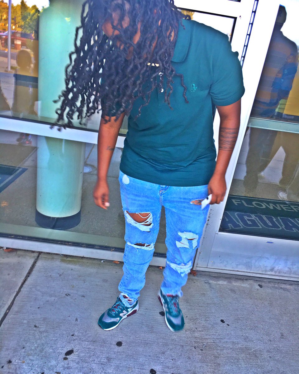 Mon3yy2x's tweet image. I do whatever 😩💯✨ #LLLO👼🏽🎱