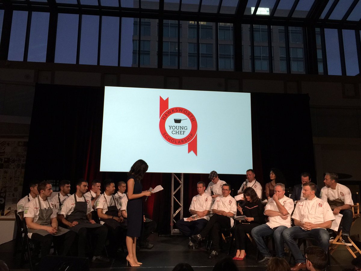 FoodPhotoTravel's tweet photo. Ohhh the suspense!! @ChefHawksworth @HawkScholarship #HawkYCS @CBCVancouver #jmsmedia @JMSMediaGroup https://t.co/J6AEsJVws5