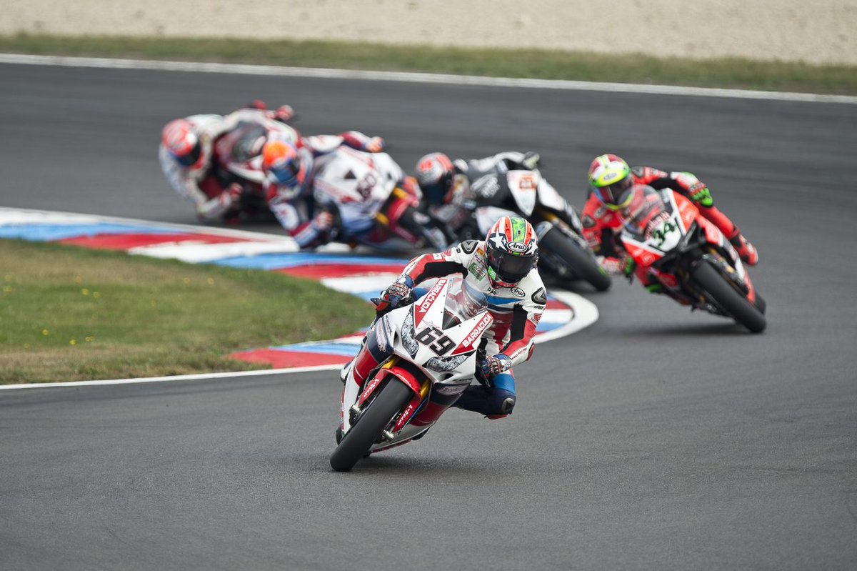 #103DaysUntilQatar (69+34) <a href="/NickyHayden/">Nicky Hayden</a> <a href="/HondaWSBK/">Honda WorldSBK</a> and <a href="/DavideGiugliano/">Davide Giugliano</a> at Lausitzring, 2016 #WorldSBK #RideOnKentuckyKid