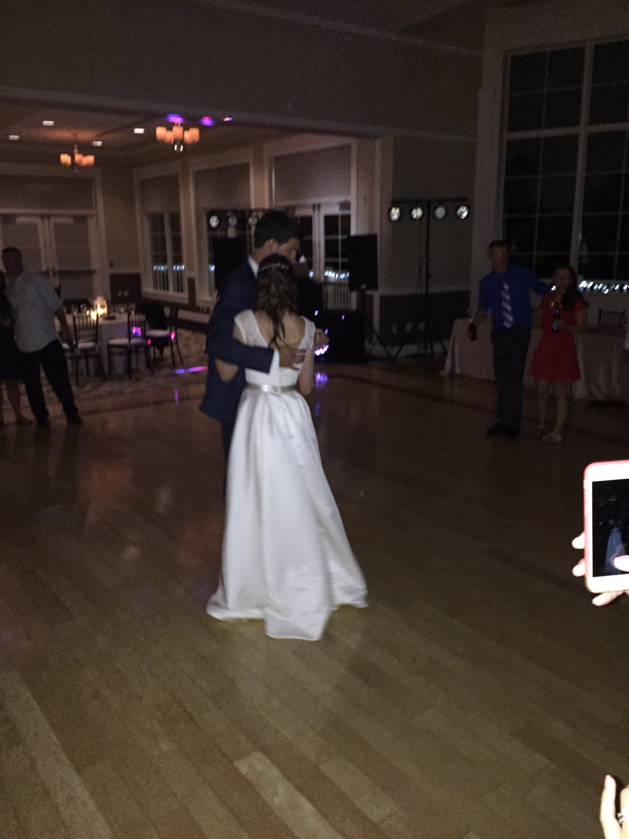 PRathge's tweet photo. Last dance to "Kathleen" by @joshritter https://t.co/lUOcZxi76x