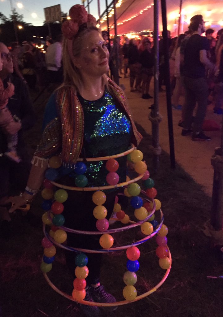 Hooverit's tweet photo. PSYCHEDELIC JOY: Tnxs @TamWalsh @HotMealsNow for being part of my 'bespoke' showstopper #wilderness16 #costumieres https://t.co/h4D4GgIUUo