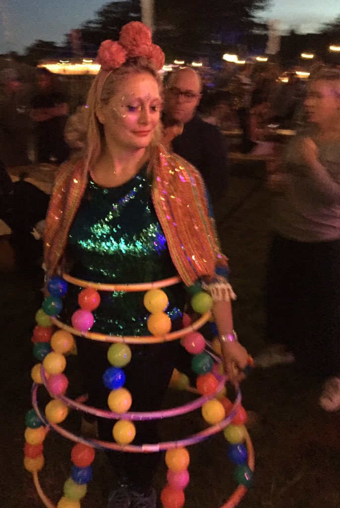 Hooverit's tweet photo. PSYCHEDELIC JOY: Tnxs @TamWalsh @HotMealsNow for being part of my 'bespoke' showstopper #wilderness16 #costumieres https://t.co/h4D4GgIUUo