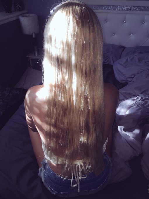 🌞 https://t.co/bDSJNTG4q2<a href="/tag/toes"class="tags"><span>#toes</span></a>