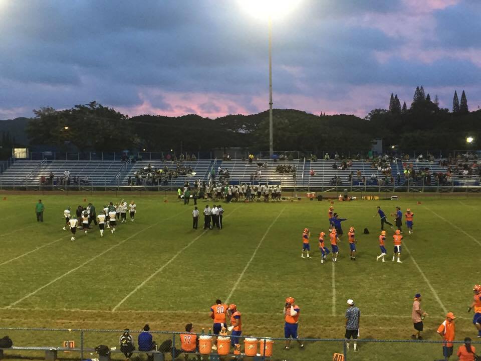 HawaiiPrepWorld's tweet photo. Kalaheo and Kaimuki ready to go. 

LIVE BLOG: https://t.co/kdVedyS78b https://t.co/LhK0OmsYKc