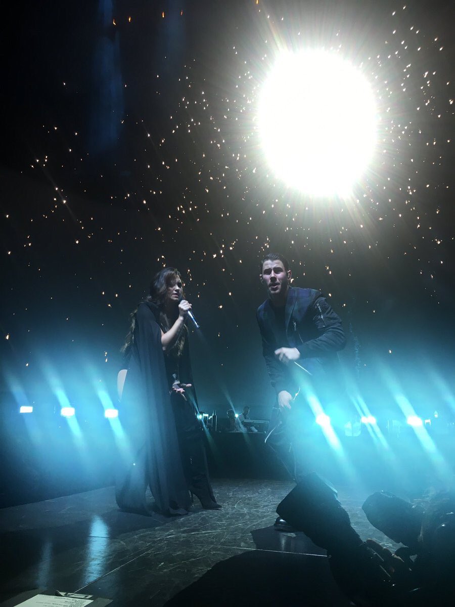 LovatoLand's tweet photo. The Future Now Tour may have ended, but thousands of people united for music is something we will never forget! 💞 https://t.co/LHHd3xTHJ4