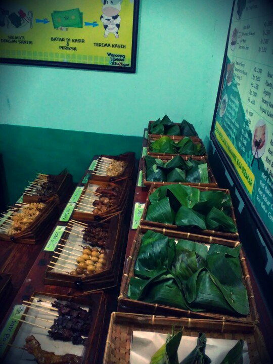 Menu khas angkringan..dengan citarasa jempolan..