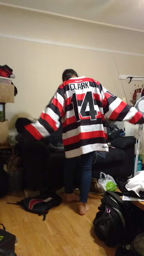DontYoMe_please's tweet photo. #feelingTiny in this sweater
Another jersey for our collection
@scocacola14 https://t.co/OiHHDzMDX0