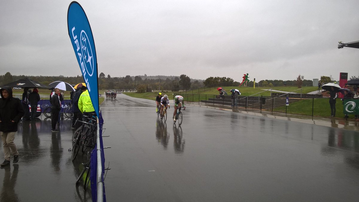 Break of three off the front - Ben Hill, Rien and Marcus Culey #NRS16 #NCT16