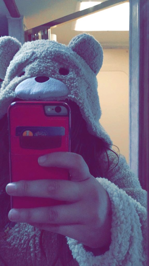 SamimccSam's tweet image. How my life is going right now 😂🐻