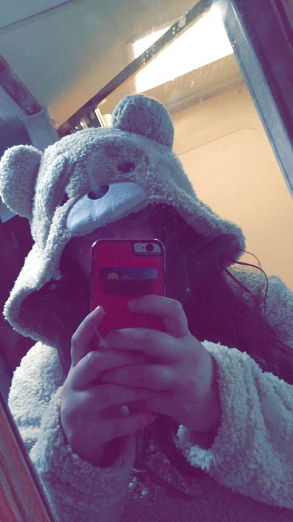 SamimccSam's tweet image. How my life is going right now 😂🐻