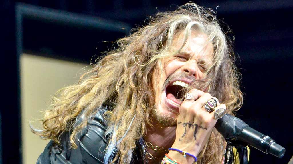 TimesofSanDiego's tweet image. @Aerosmith back in the U.S.A. — a year after Moscow gig. @LennyKravitz also at @Kaboodelmar timesofsandiego.com/arts/2016/09/1…