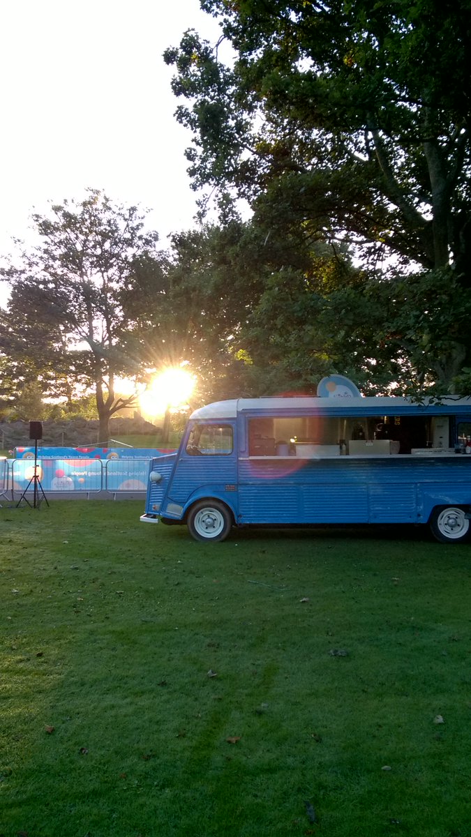 PedalScotland's tweet photo. Sunshine and coffee in Duthie Park this morning. Join us between 8am & 9am for the #WeeJaunt #PFS2016 https://t.co/ZolpZyZFbC